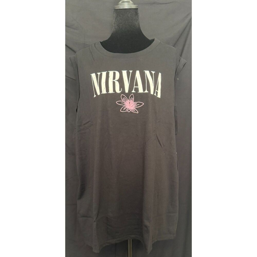 #194 - NWT Torrid Nirvana Cotton Embroidered Tank - Deep Black - Size 2